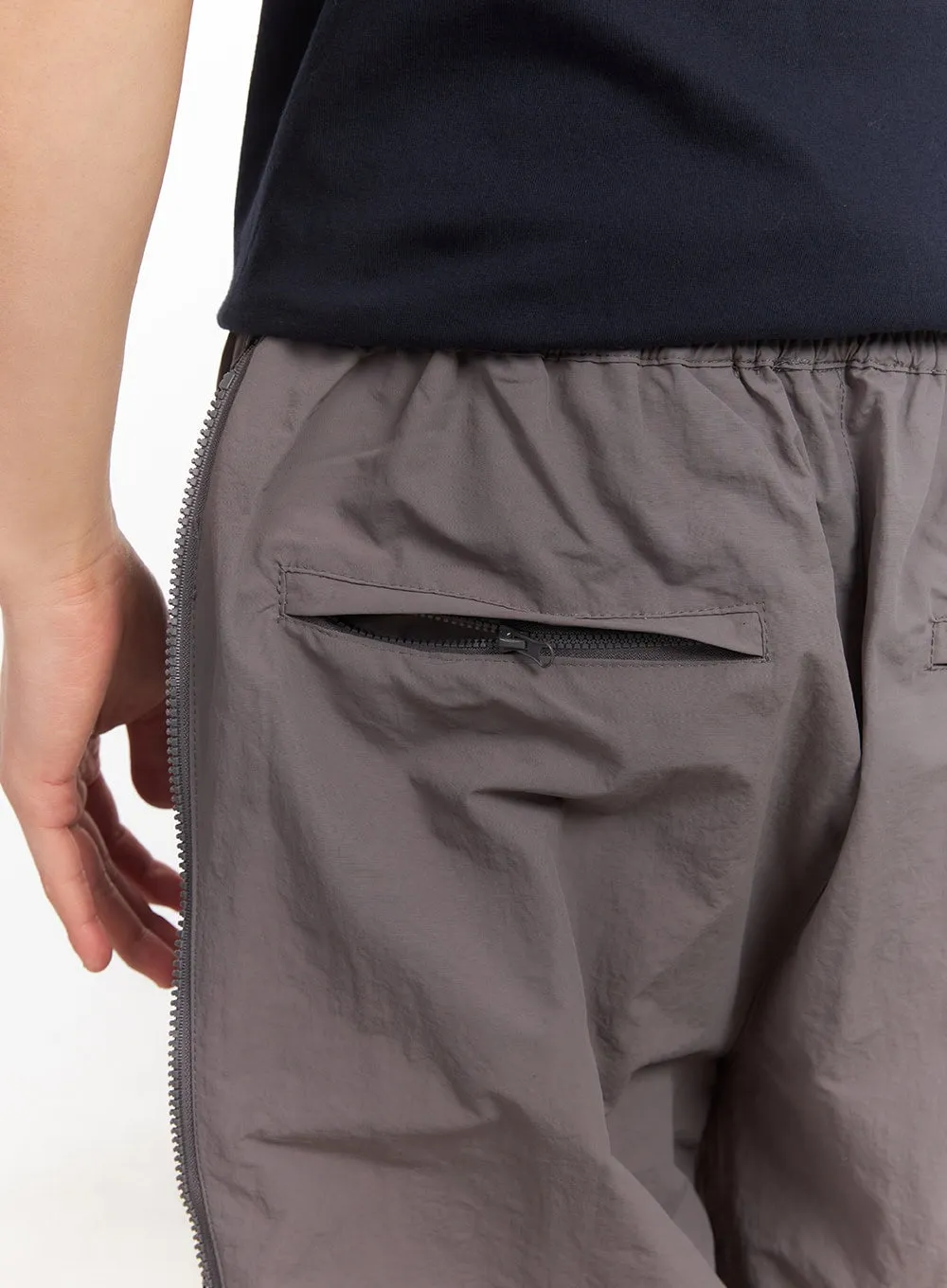 Men's Nylon Striped Wide-Fit Pants IA510